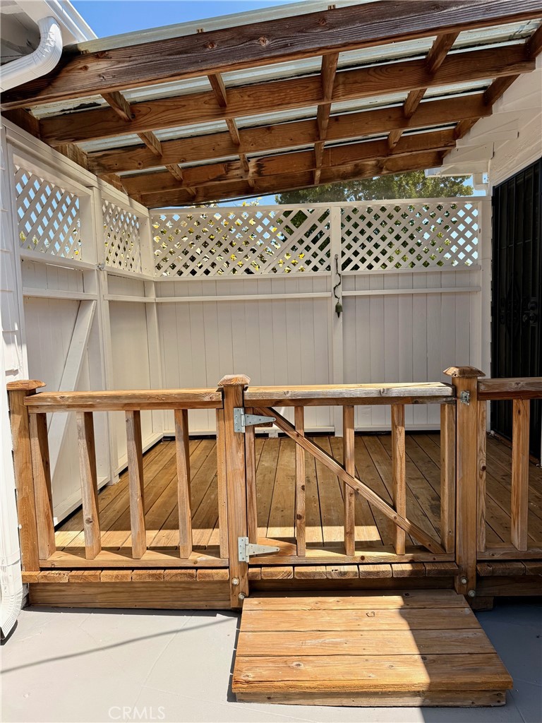 301 W Hillsdale Street