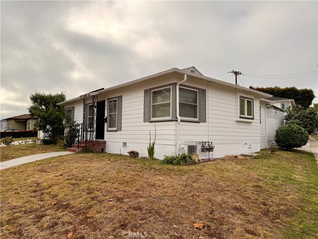 301 W Hillsdale Street