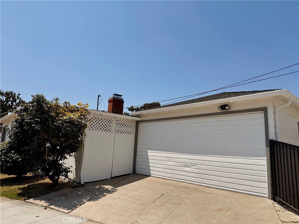 301 W Hillsdale Street