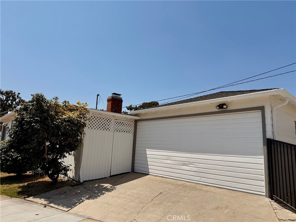 301 W Hillsdale Street