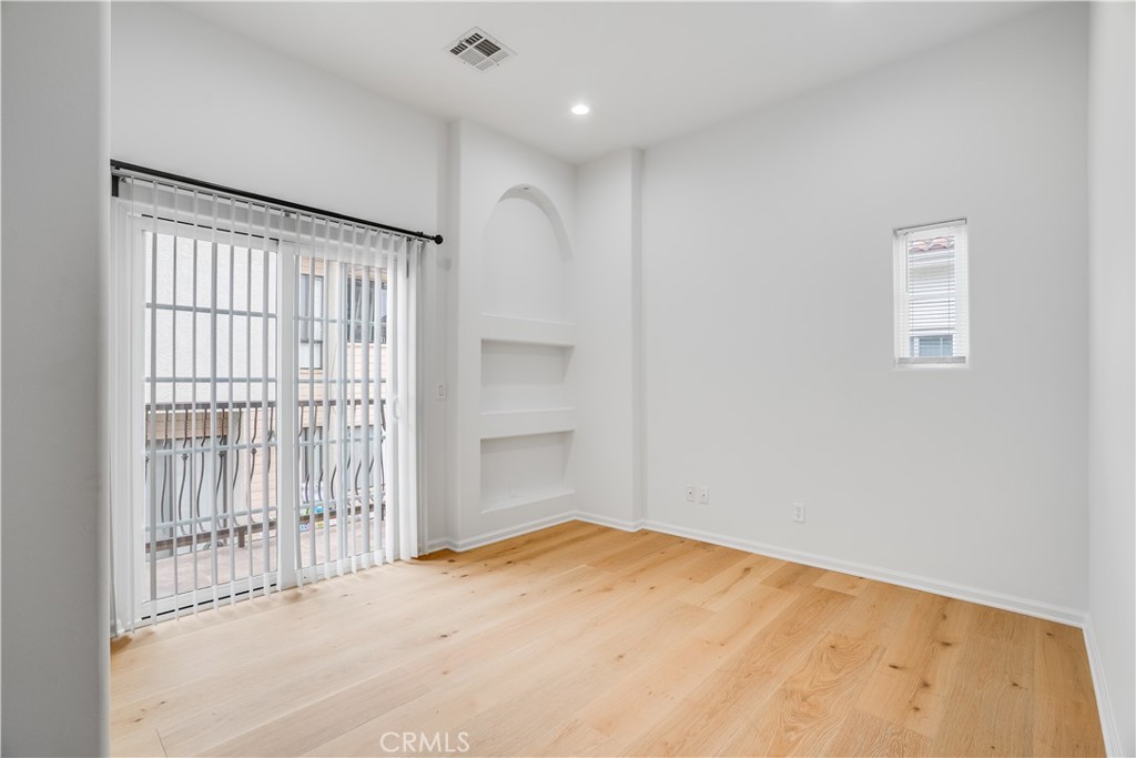 524 W Elk Ave