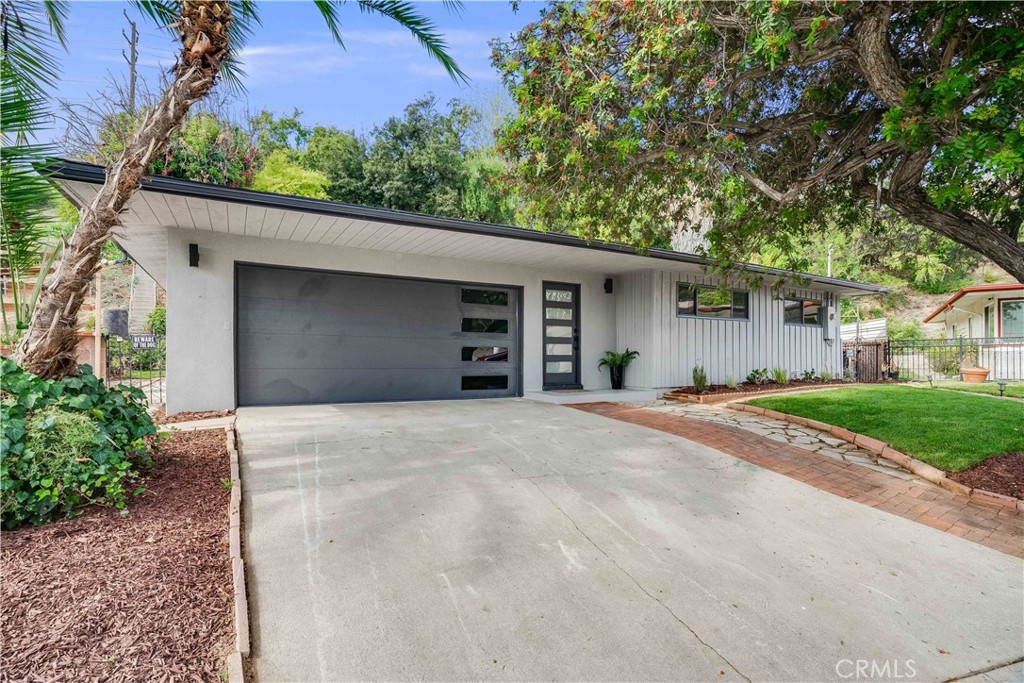 1155 Punta Way