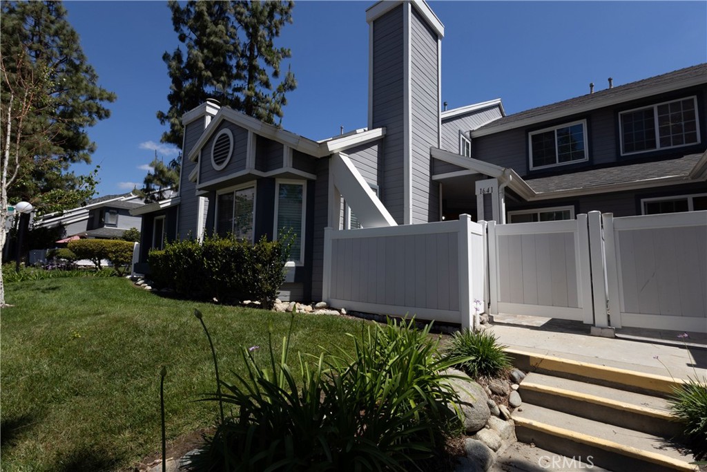 1641 Dimas Ct