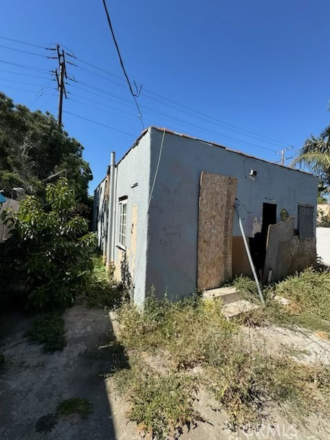 2408 E 115th