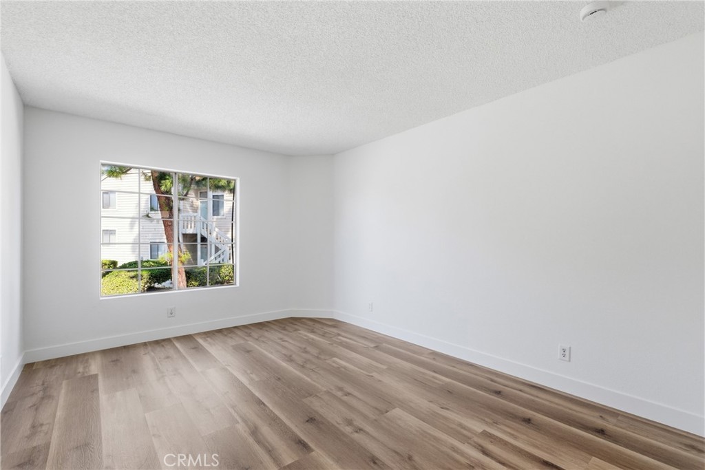 4900 N Grand 103