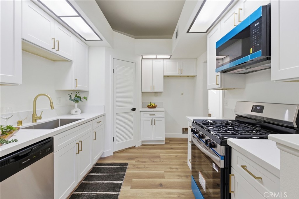 4900 N Grand 103