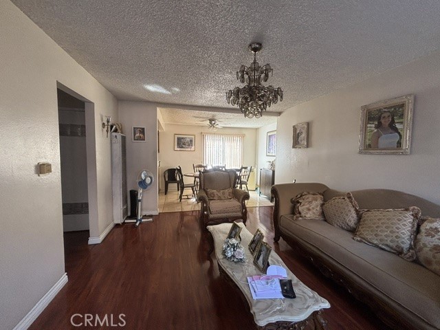 726 E 31st