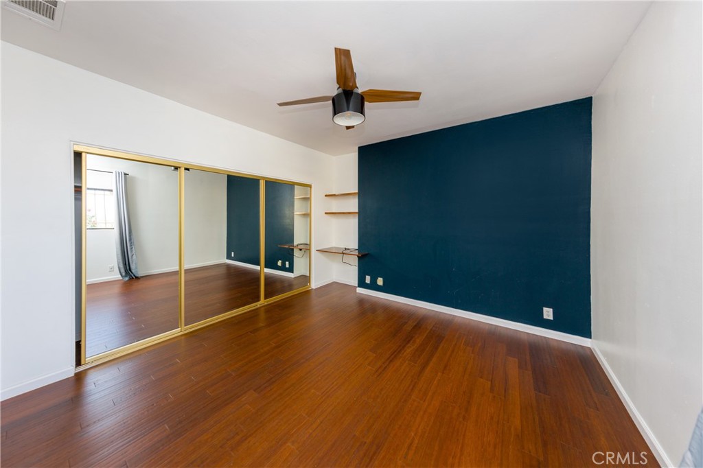 5845 S Mansfield Avenue