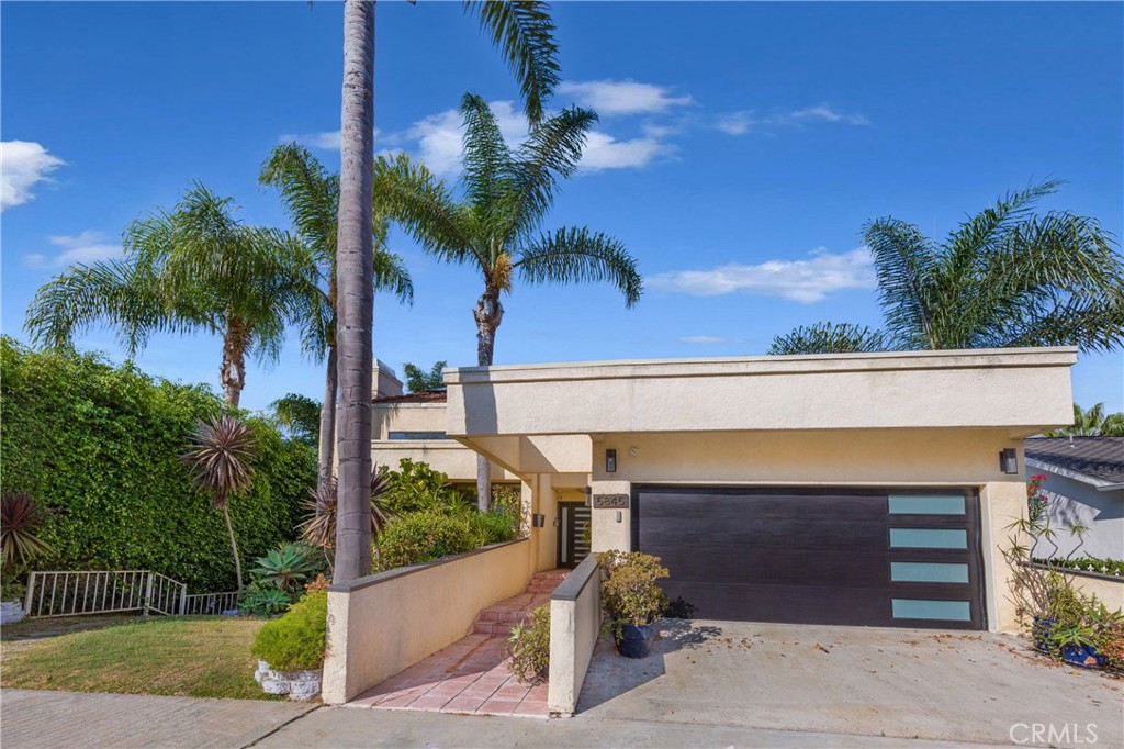 5845 S Mansfield Avenue