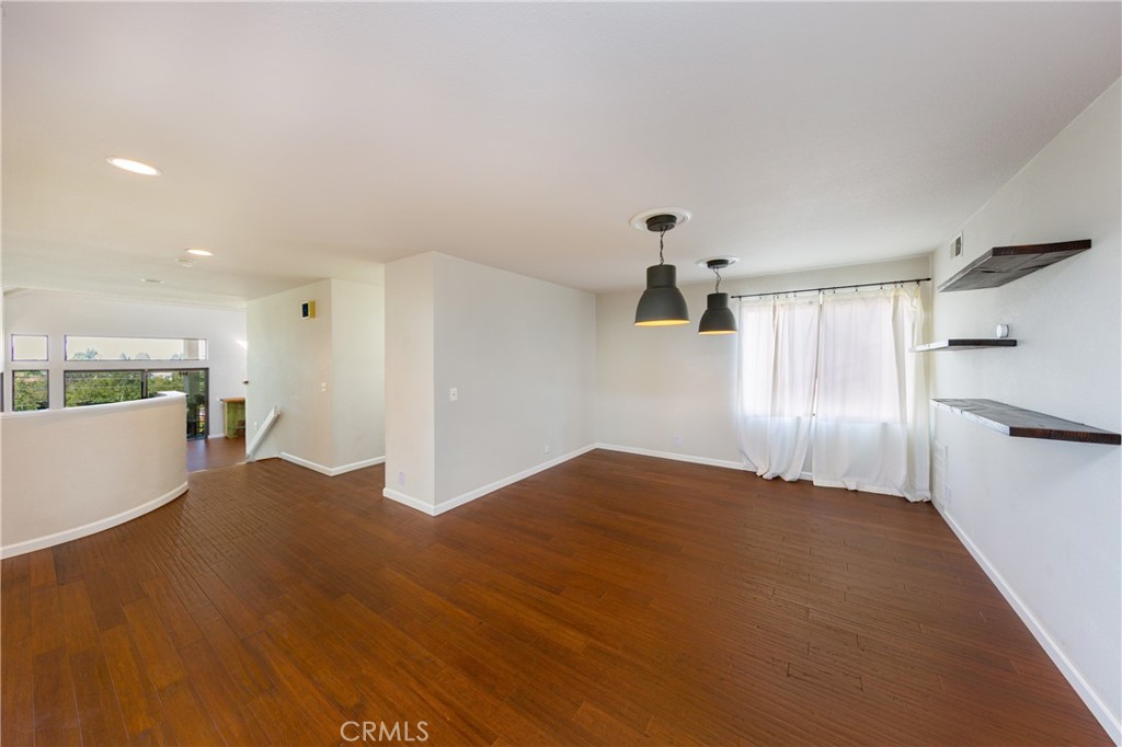 5845 S Mansfield Avenue