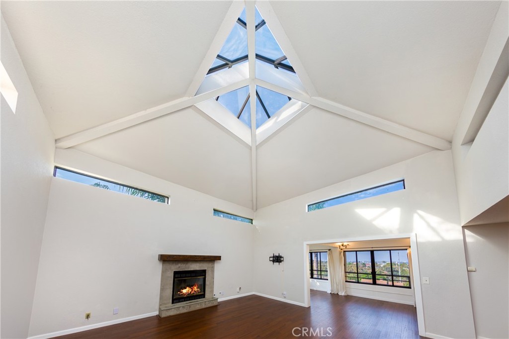 5845 S Mansfield Avenue