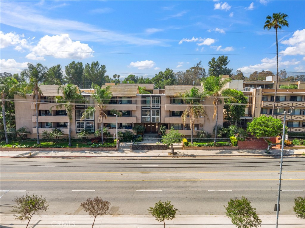 17000 Burbank Boulevard 110