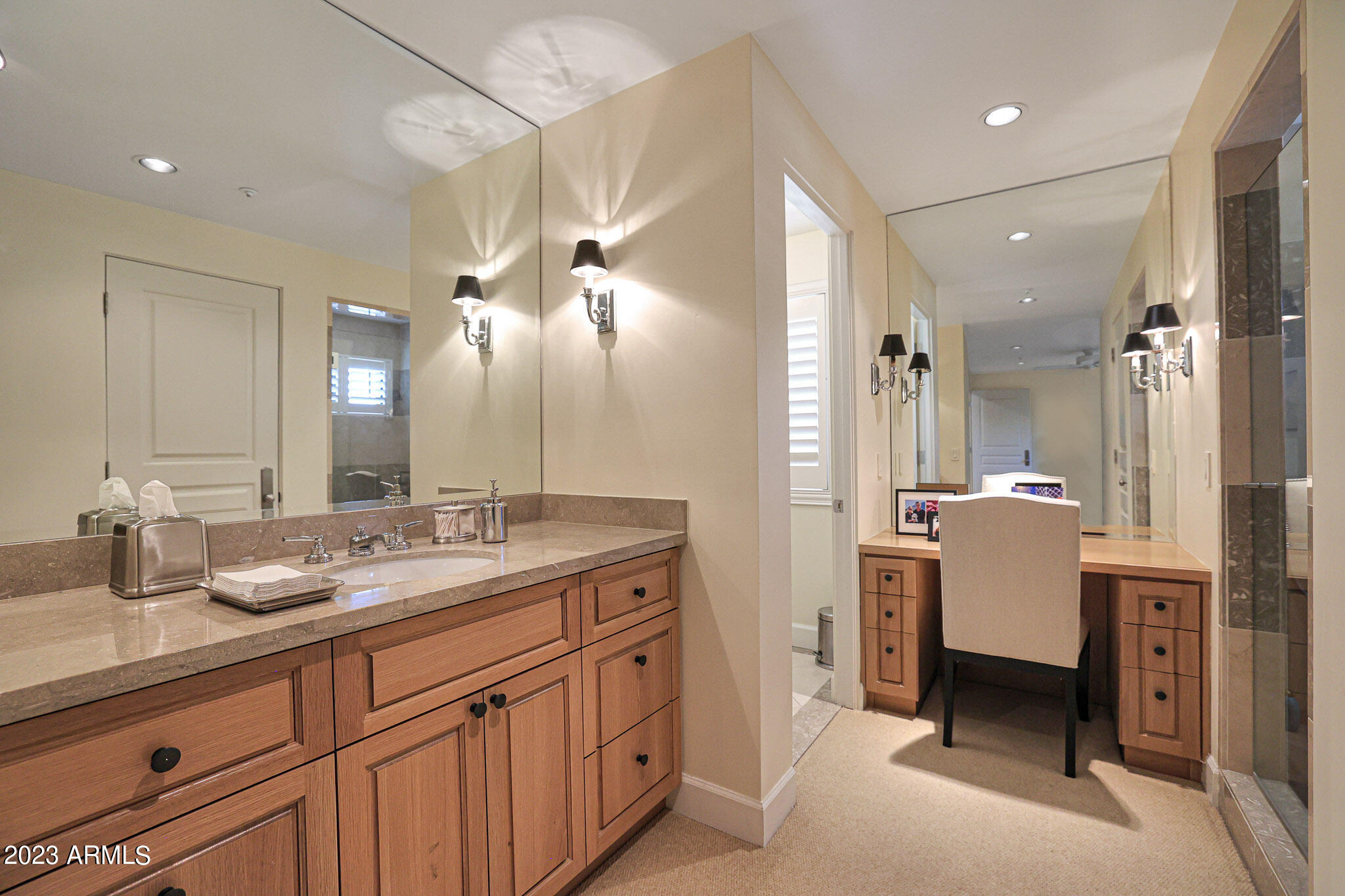 5635 E LINCOLN Drive Unit: 62