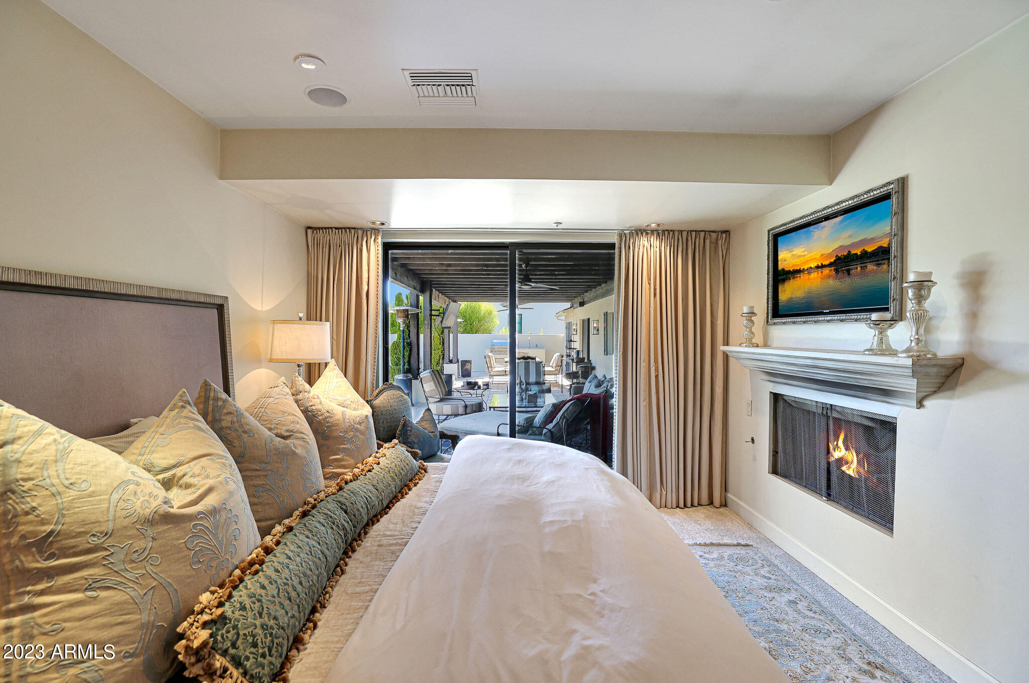 5635 E LINCOLN Drive Unit: 62