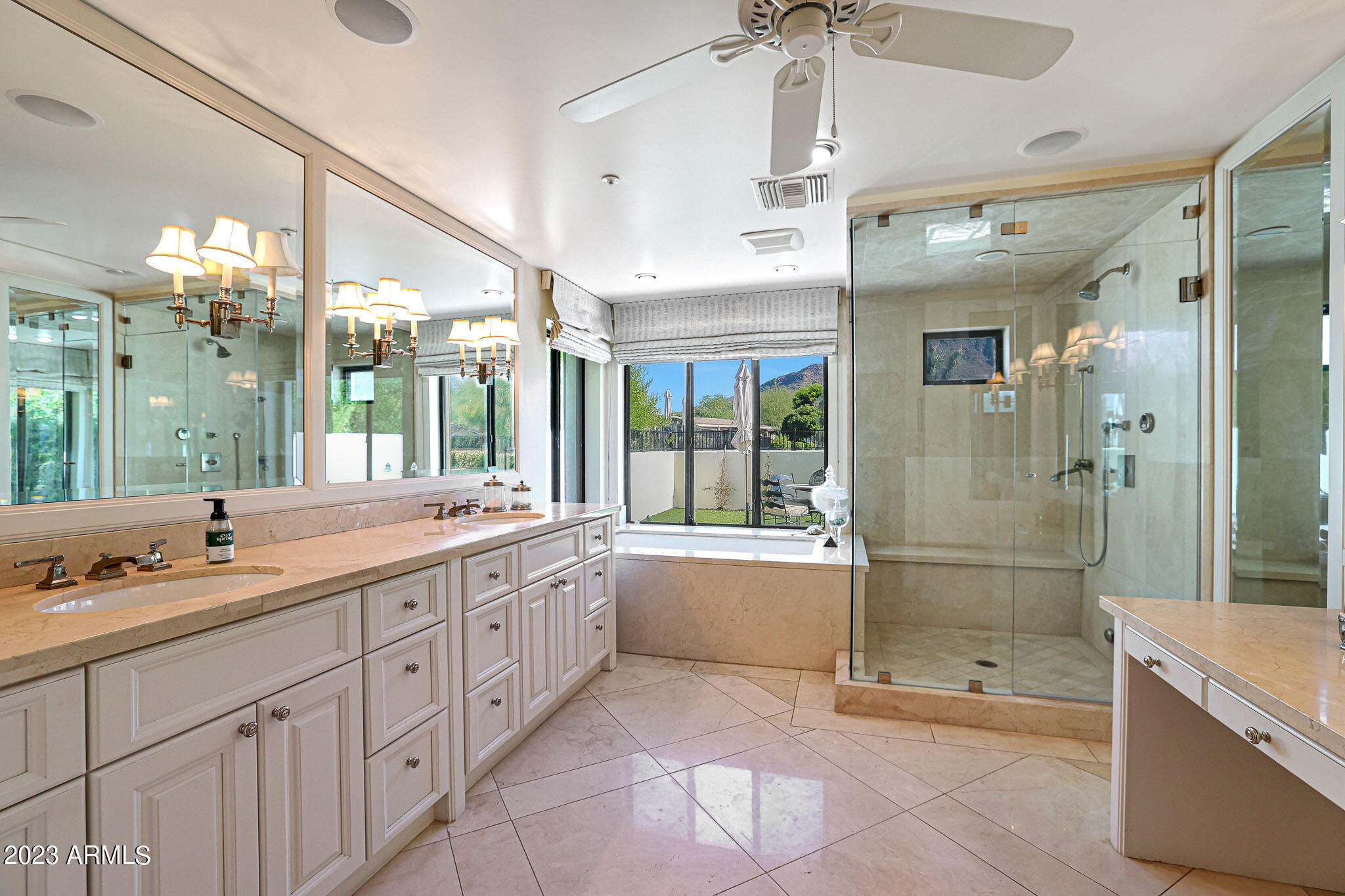 5635 E LINCOLN Drive Unit: 62