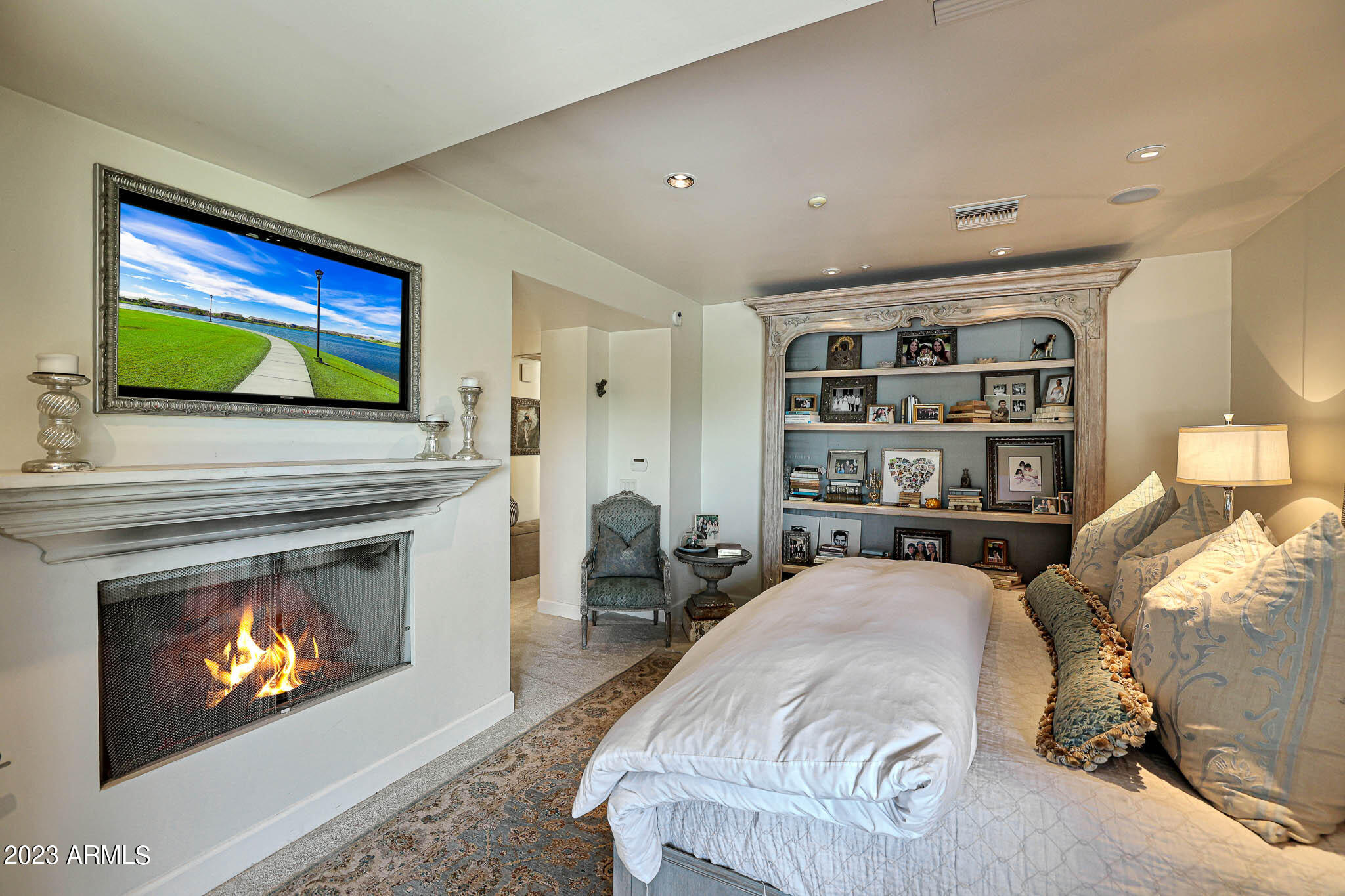 5635 E LINCOLN Drive Unit: 62