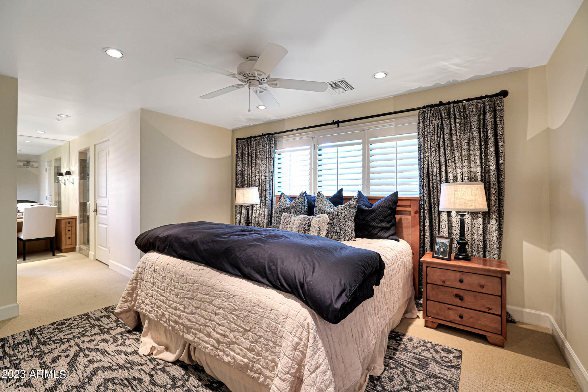 5635 E LINCOLN Drive Unit: 62