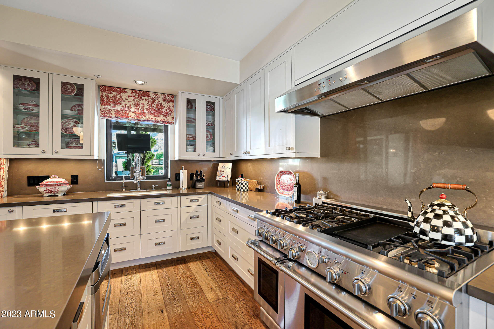 5635 E LINCOLN Drive Unit: 62