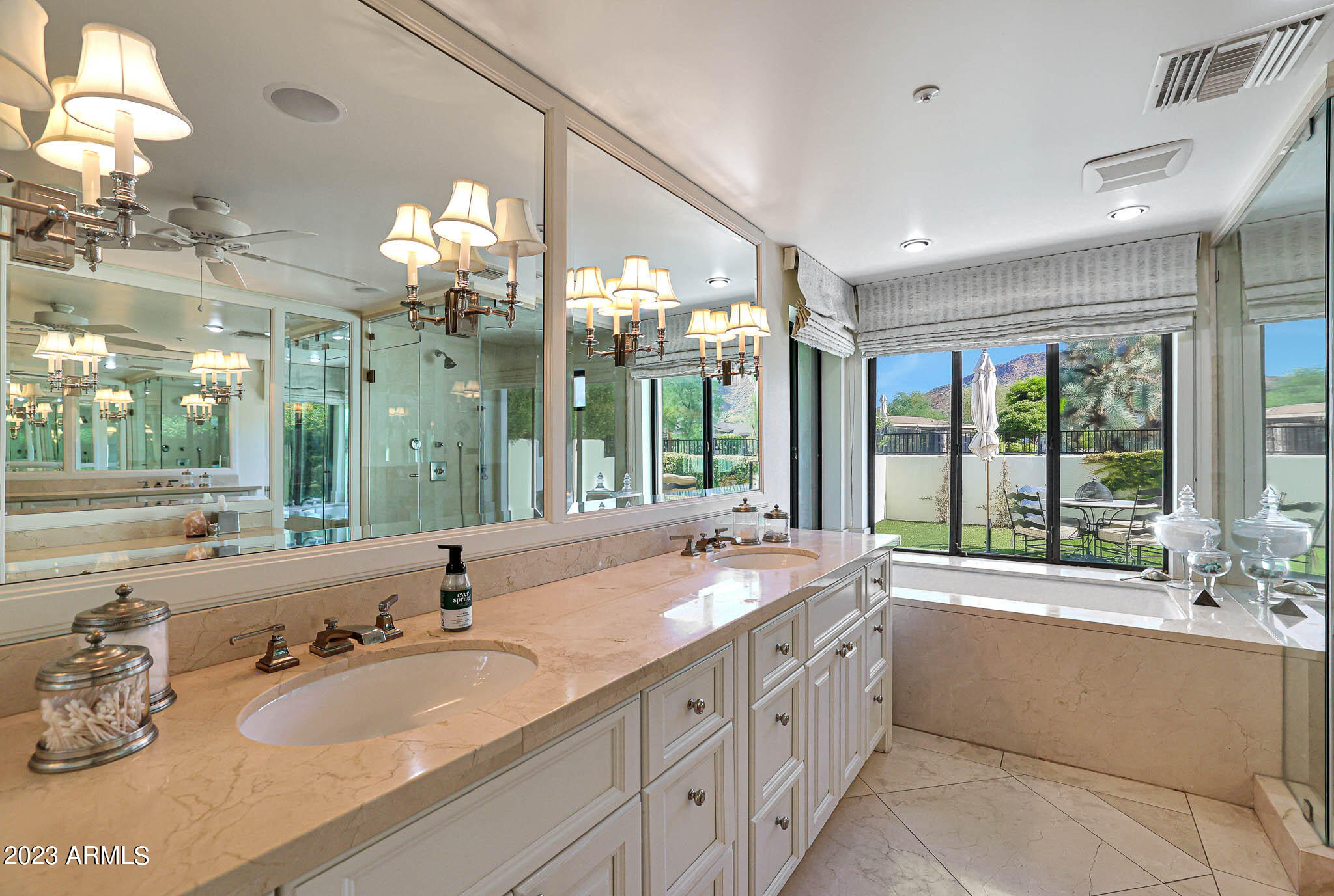 5635 E LINCOLN Drive Unit: 62