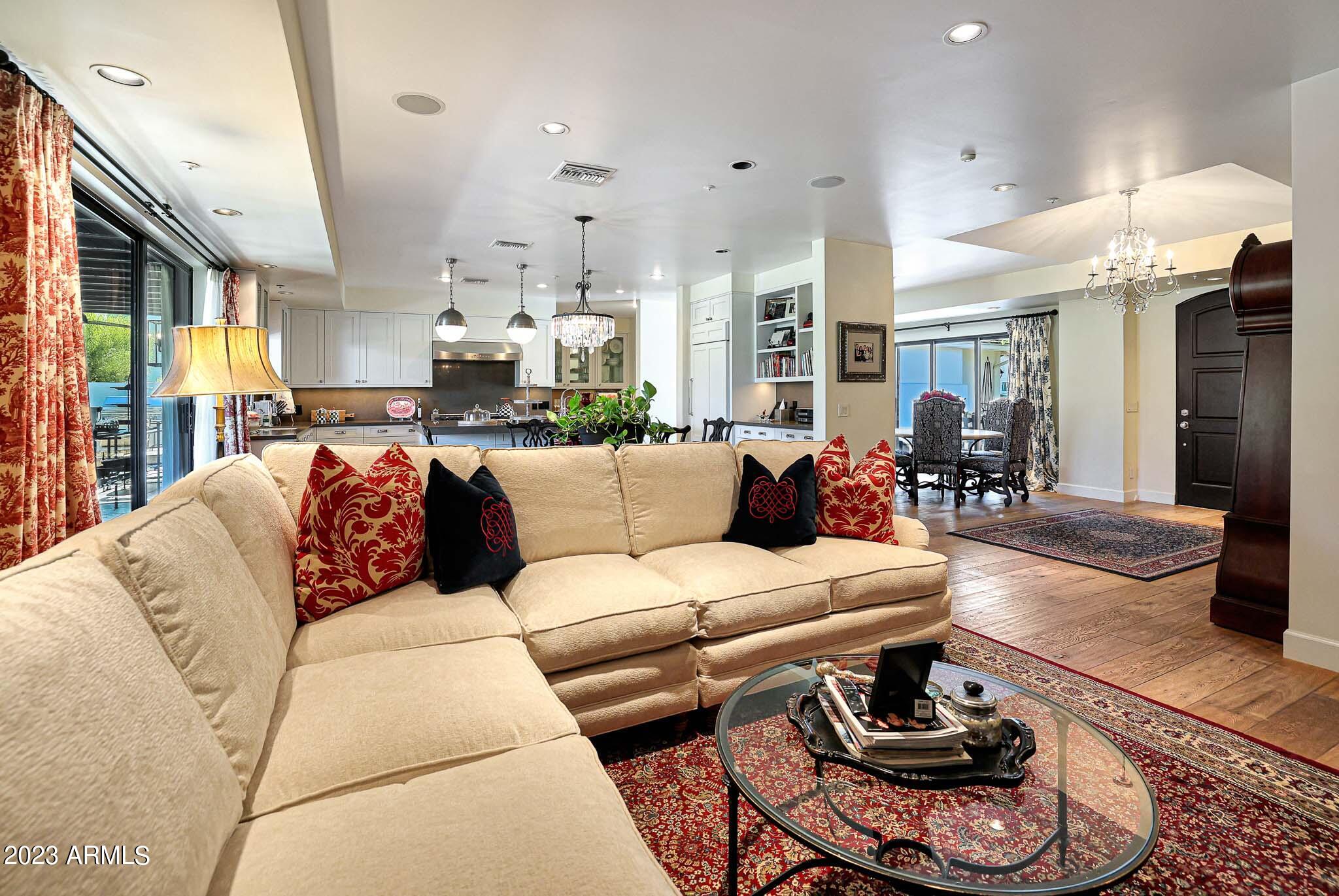 5635 E LINCOLN Drive Unit: 62