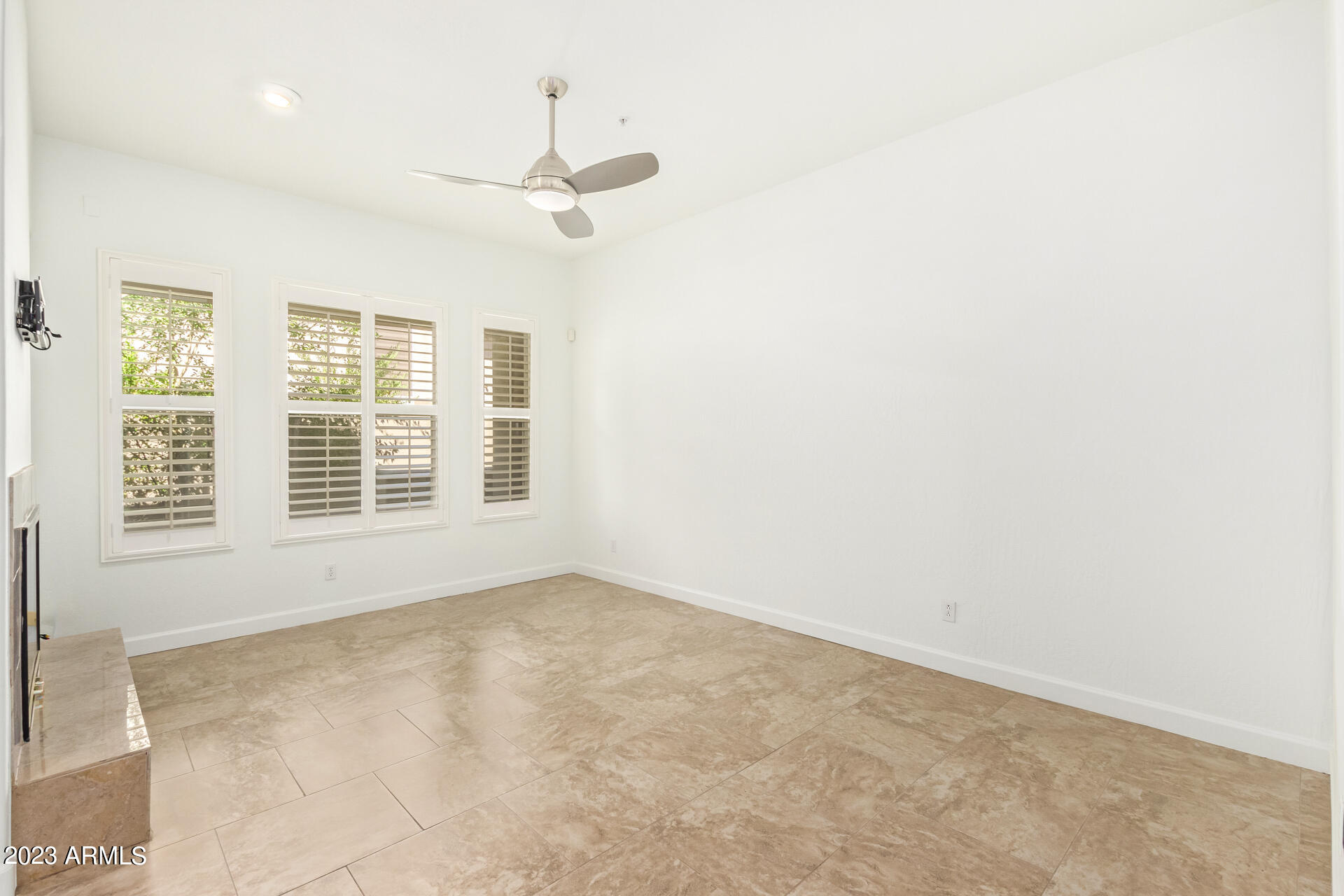 20802 N GRAYHAWK Drive # 1071