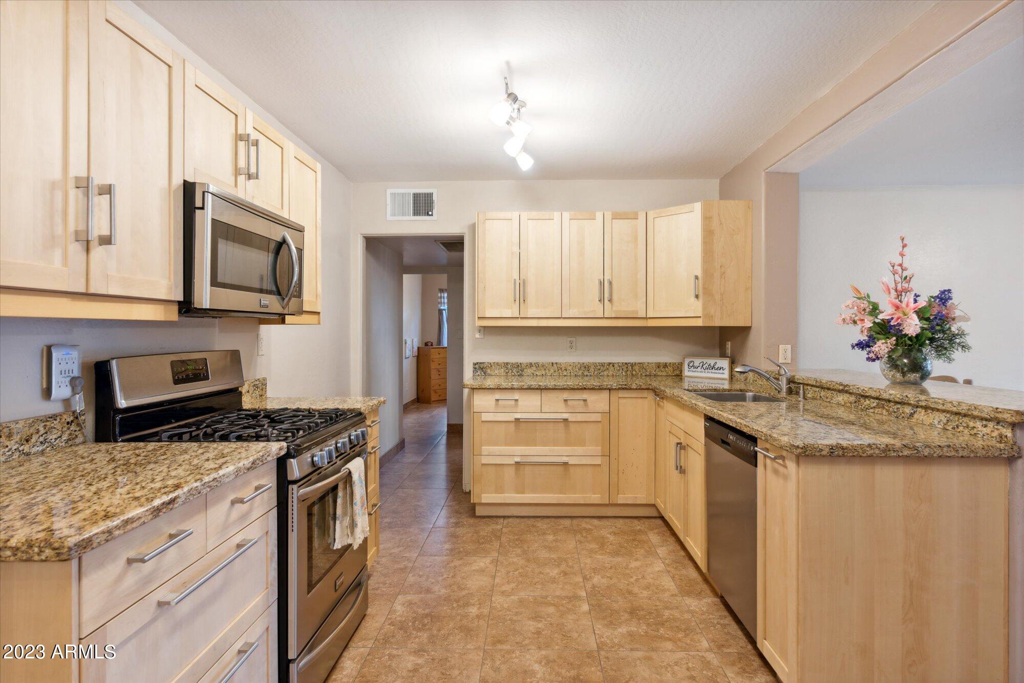 3021 N 47TH Street