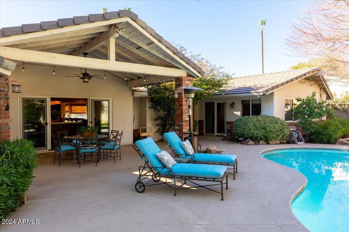 6302 E MONTEROSA Street