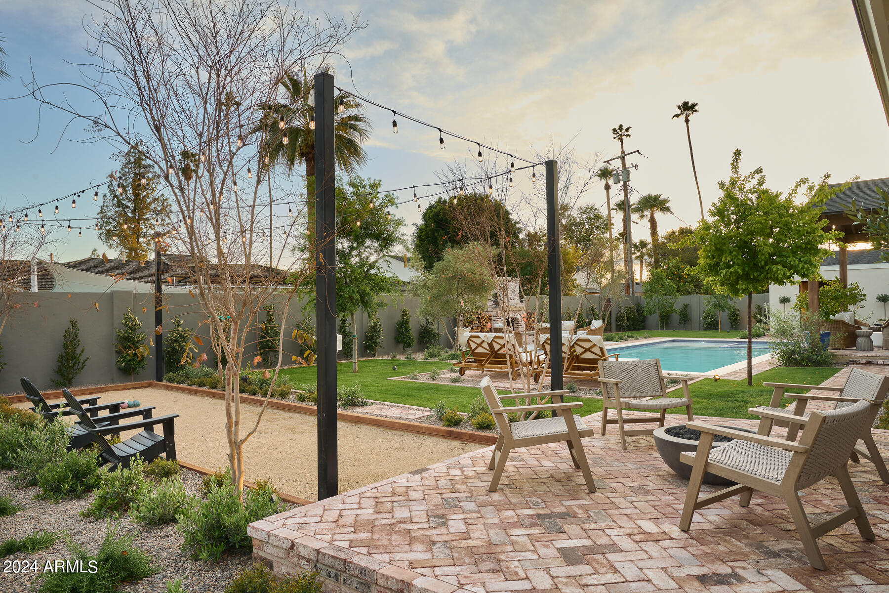 6431 E Calle Rosa --