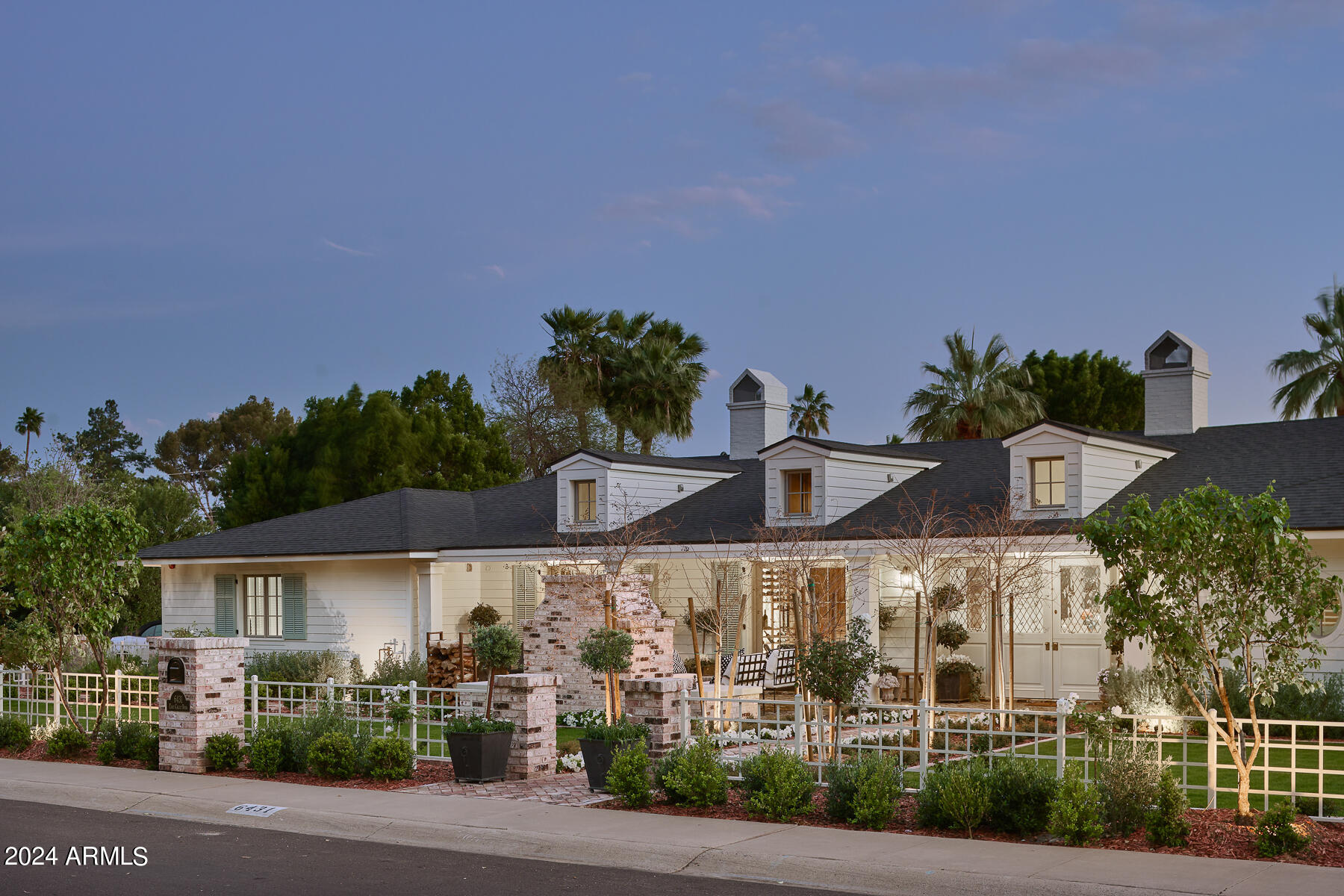 6431 E Calle Rosa --