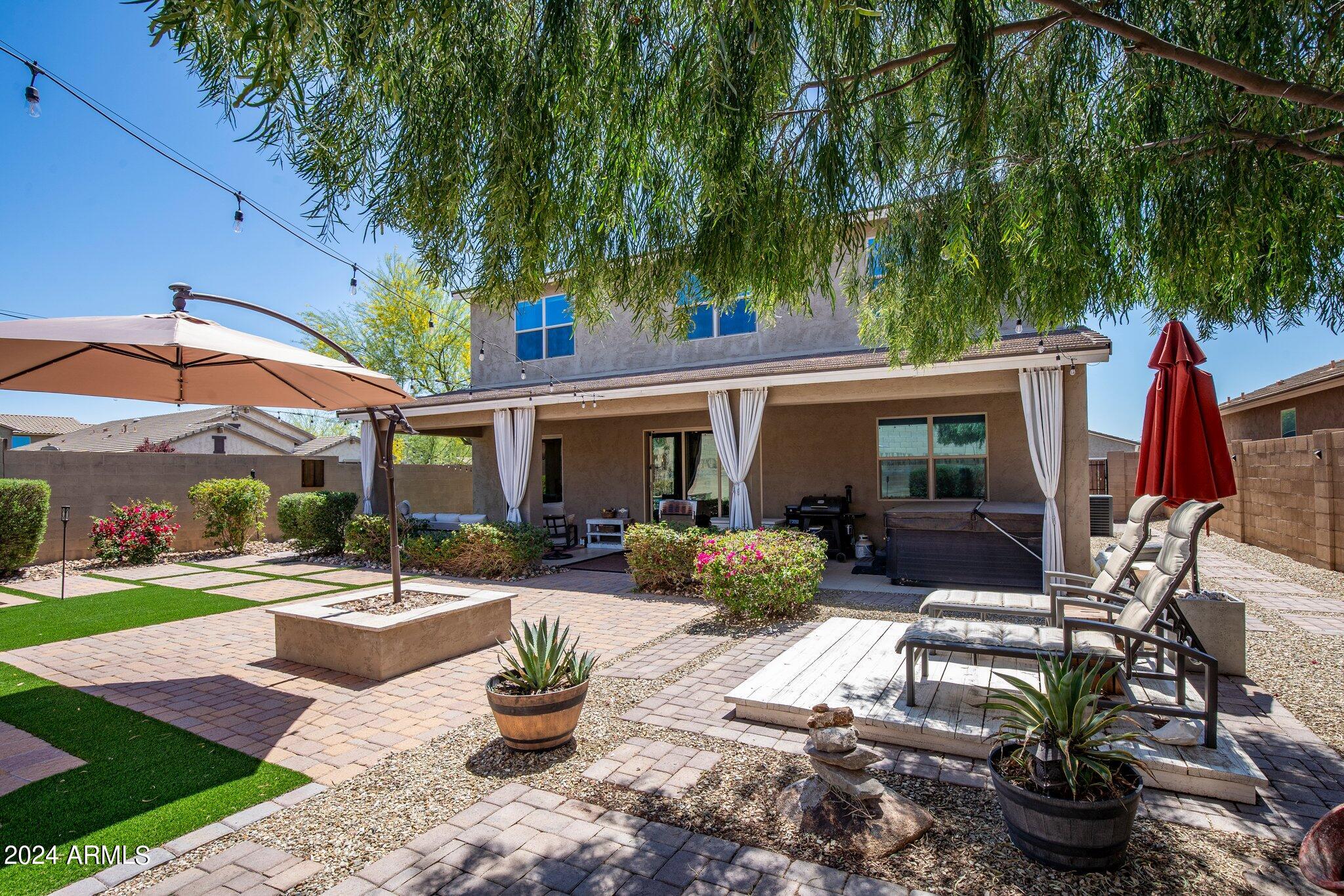 2946 W THORN TREE Drive