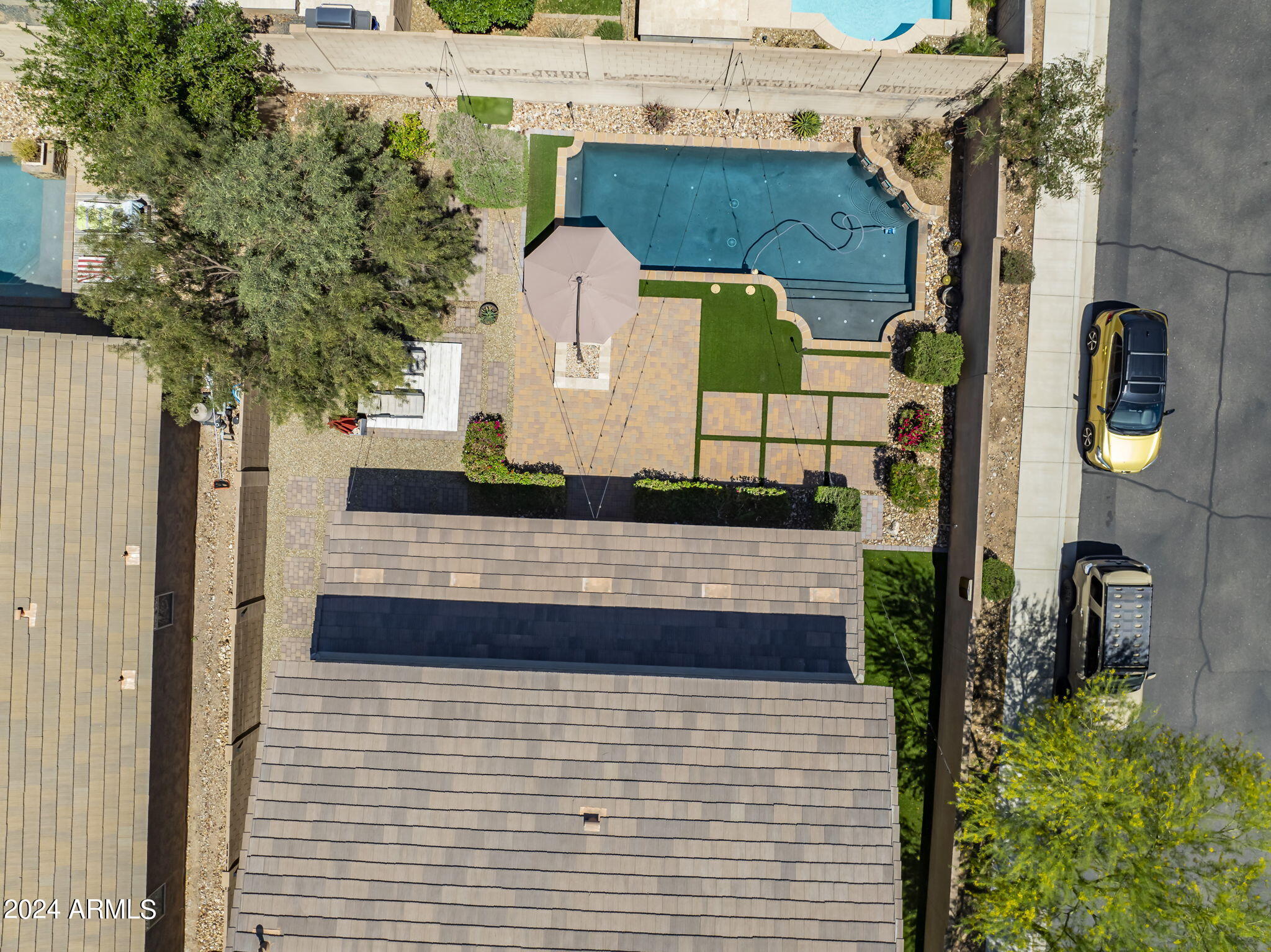 2946 W THORN TREE Drive
