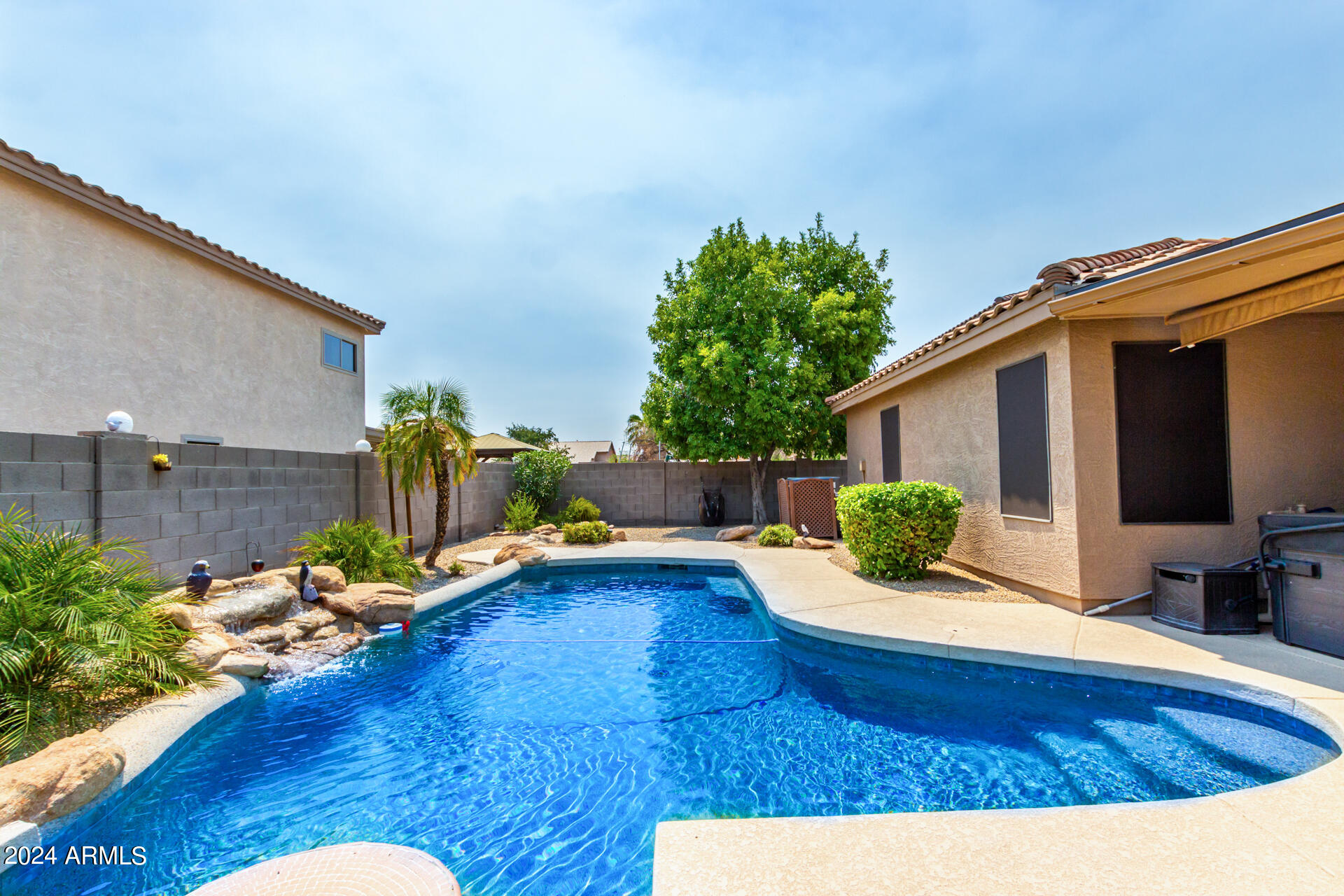 9315 W MARIPOSA Drive
