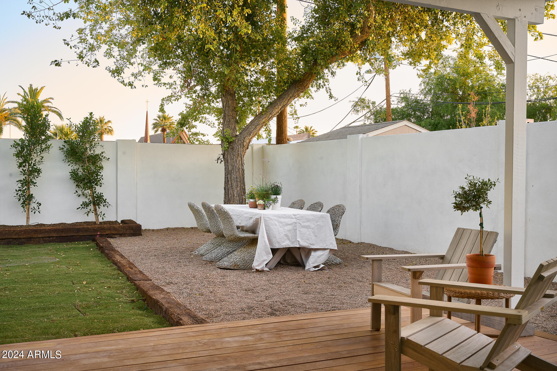 3917 E MONTEROSA Street