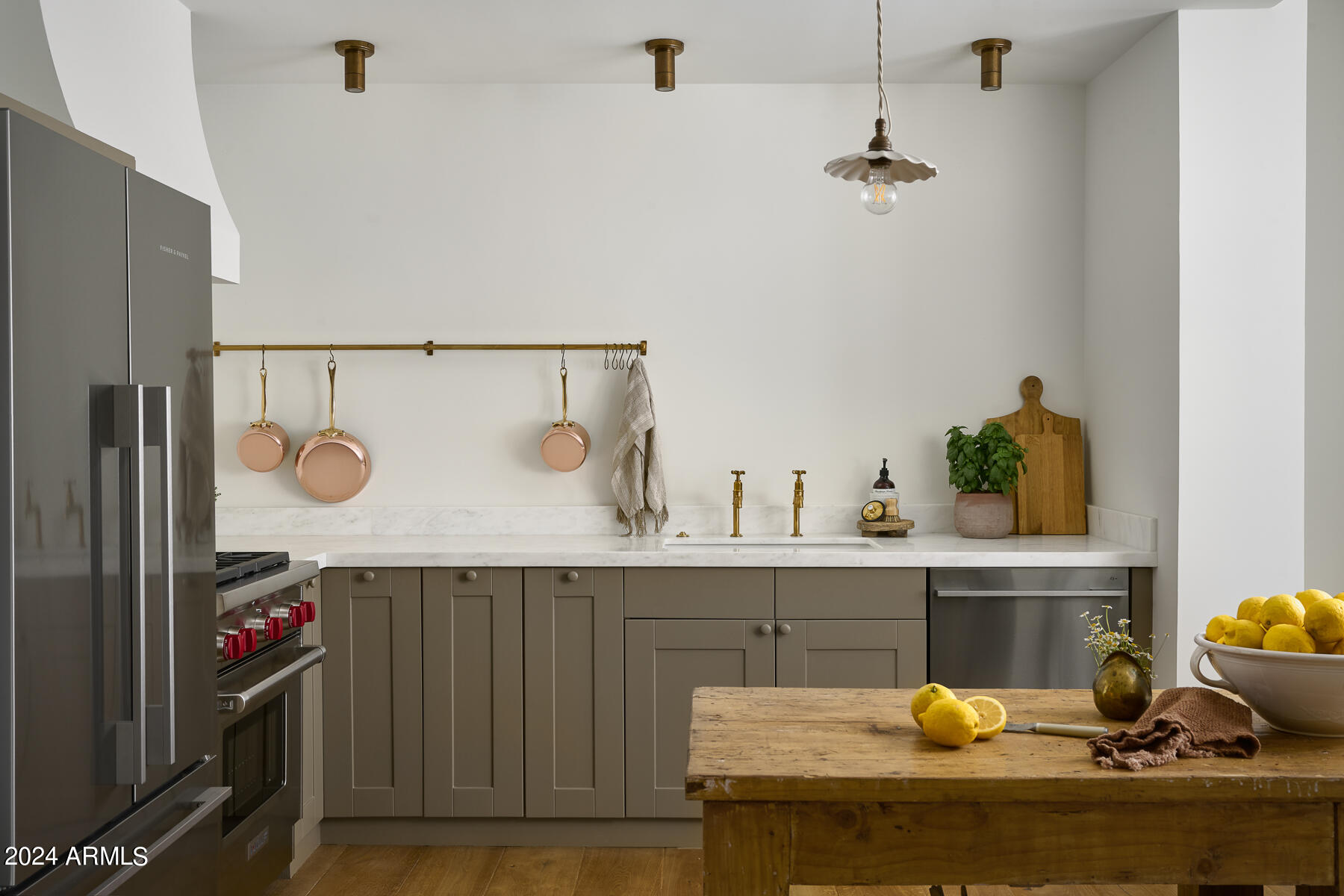 3917 E MONTEROSA Street