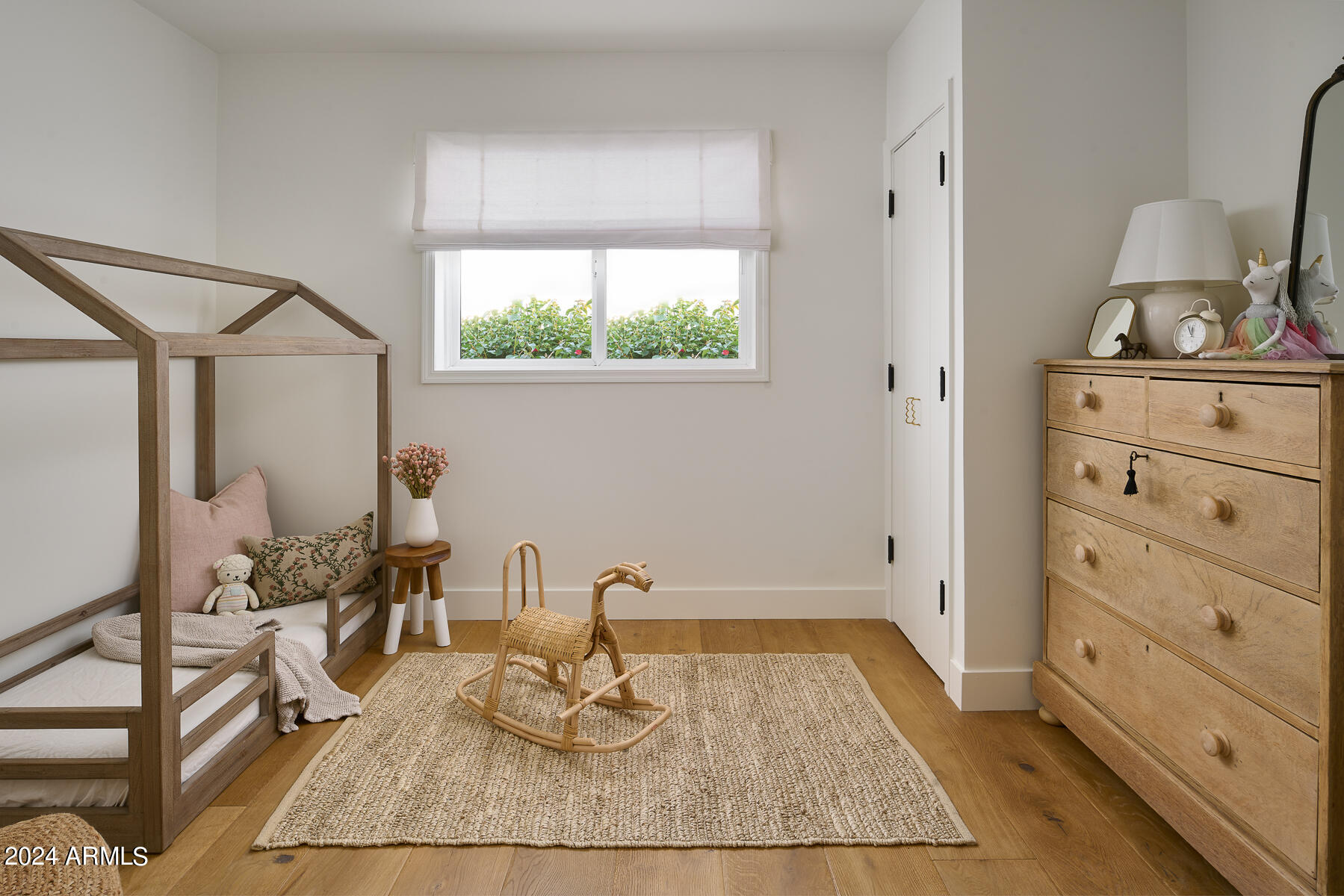 3917 E MONTEROSA Street