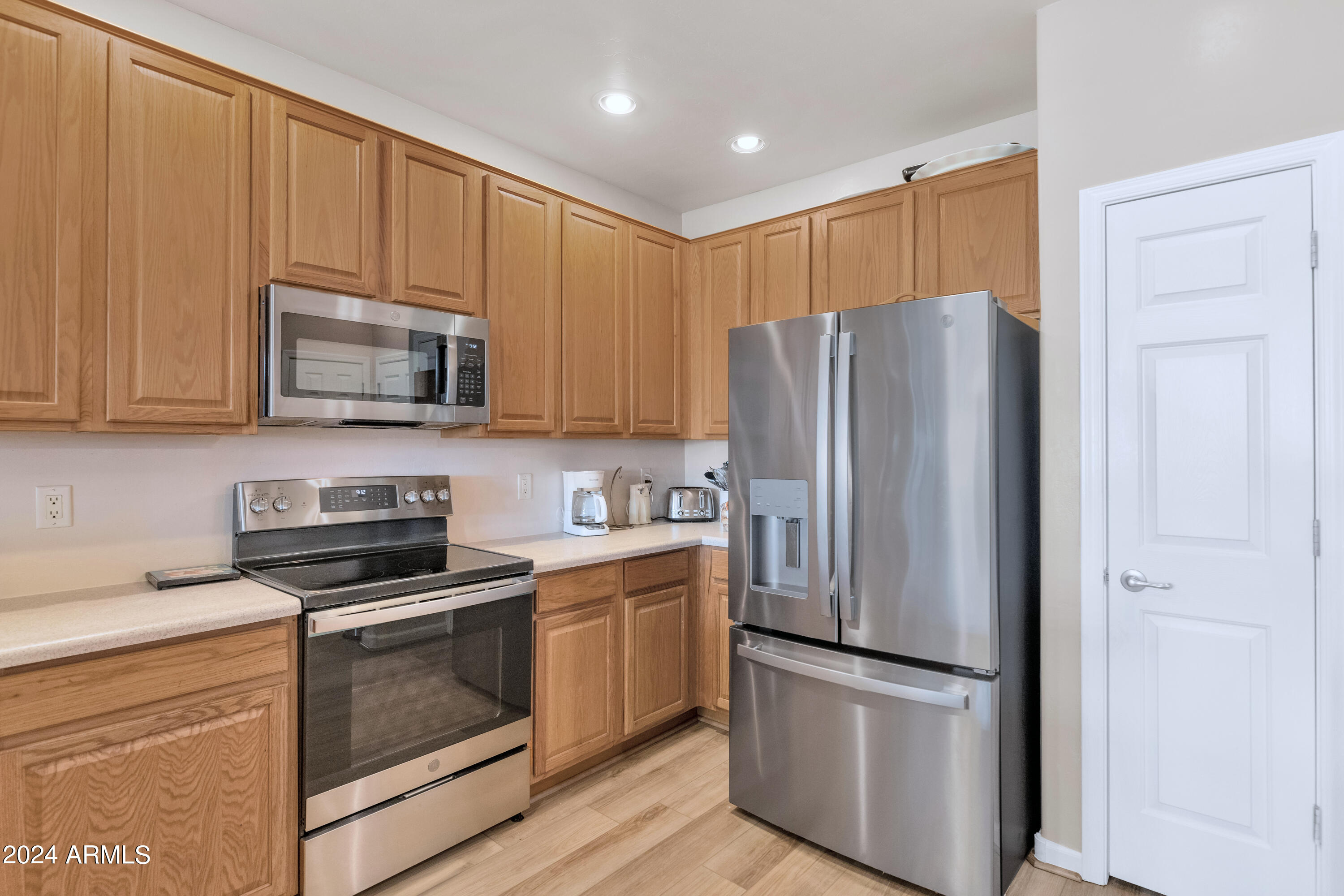 14000 N 94TH Street # 3084