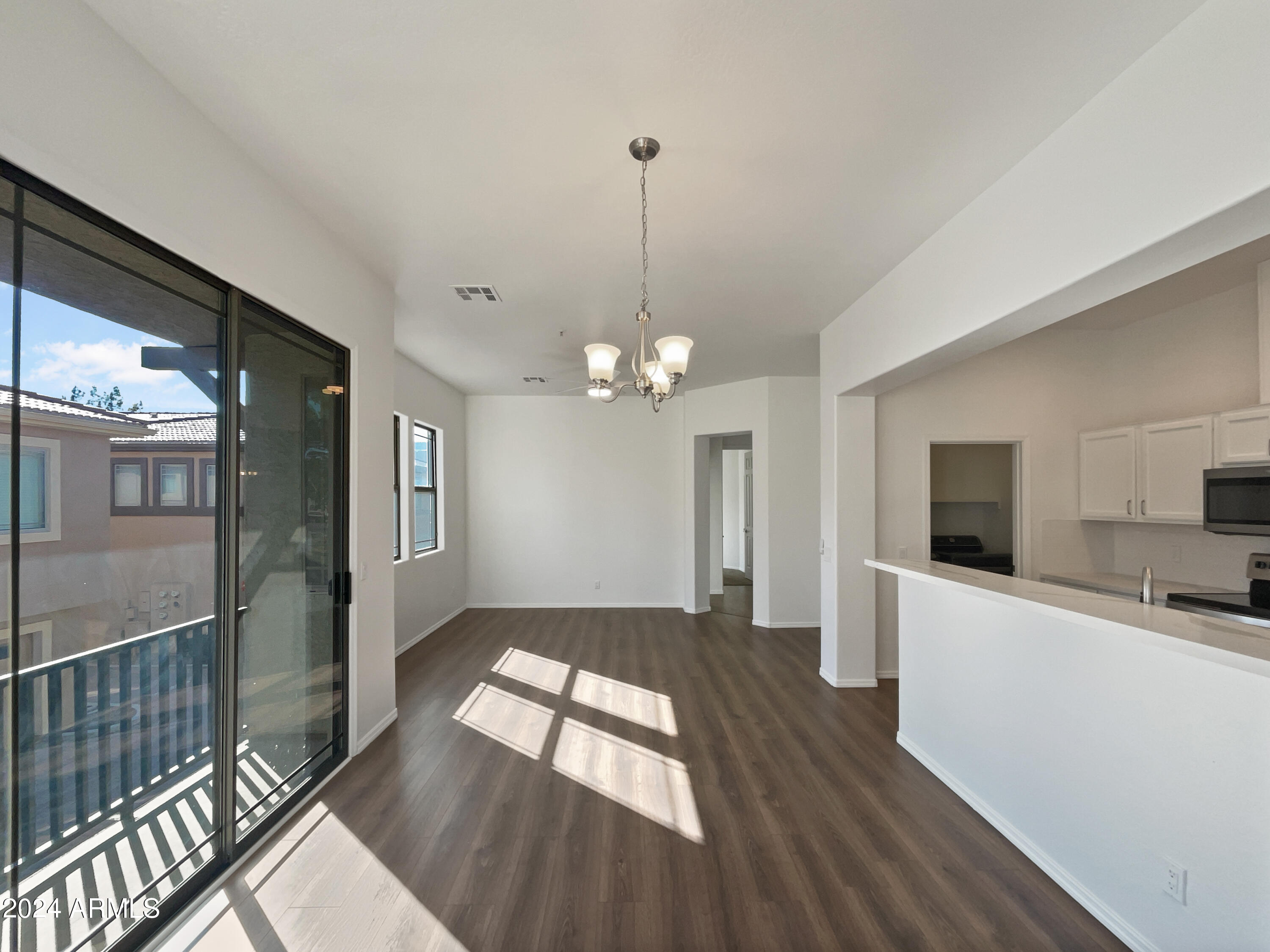 1225 N 36TH Street, 2055