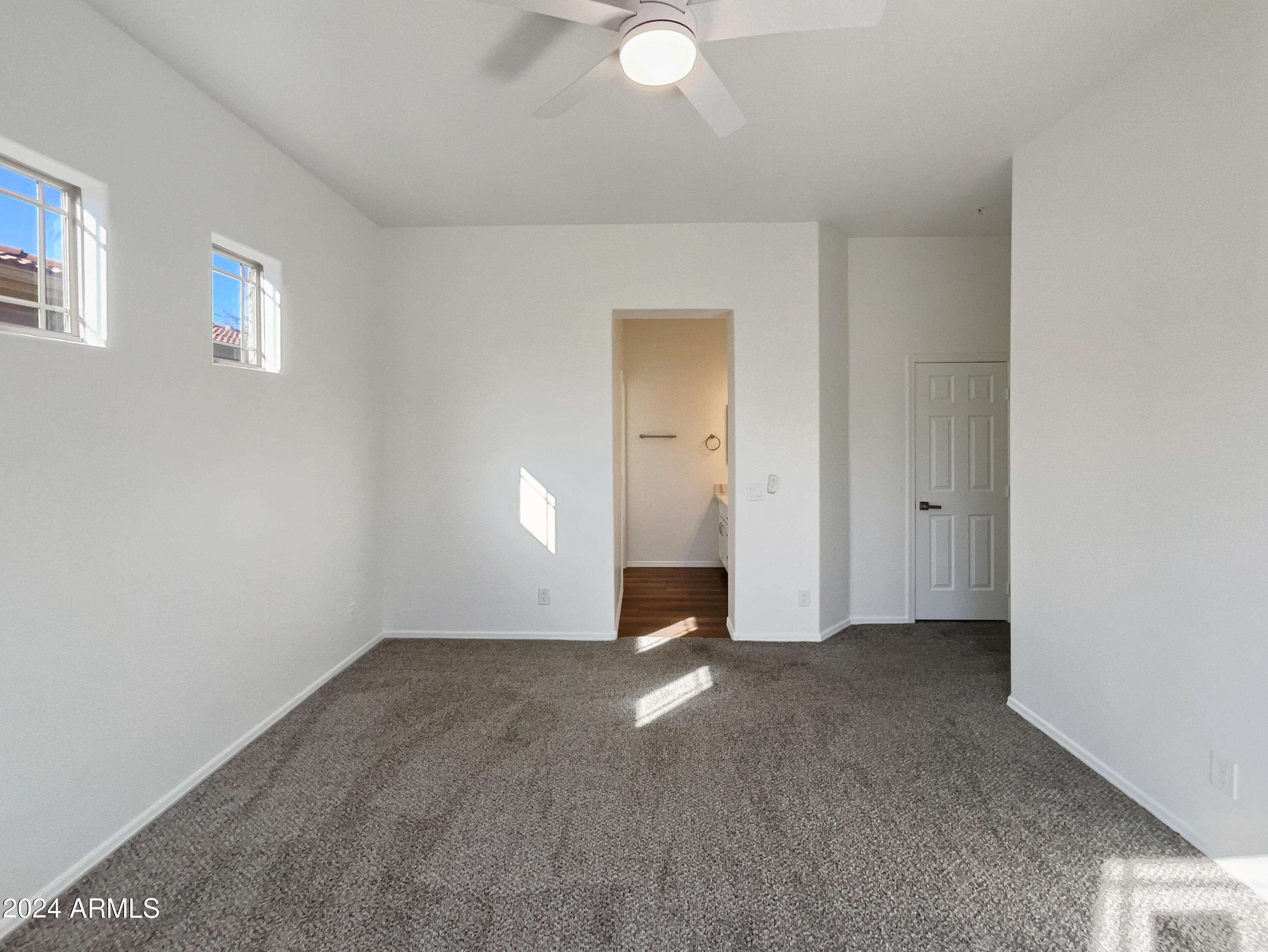 1225 N 36TH Street, 2055