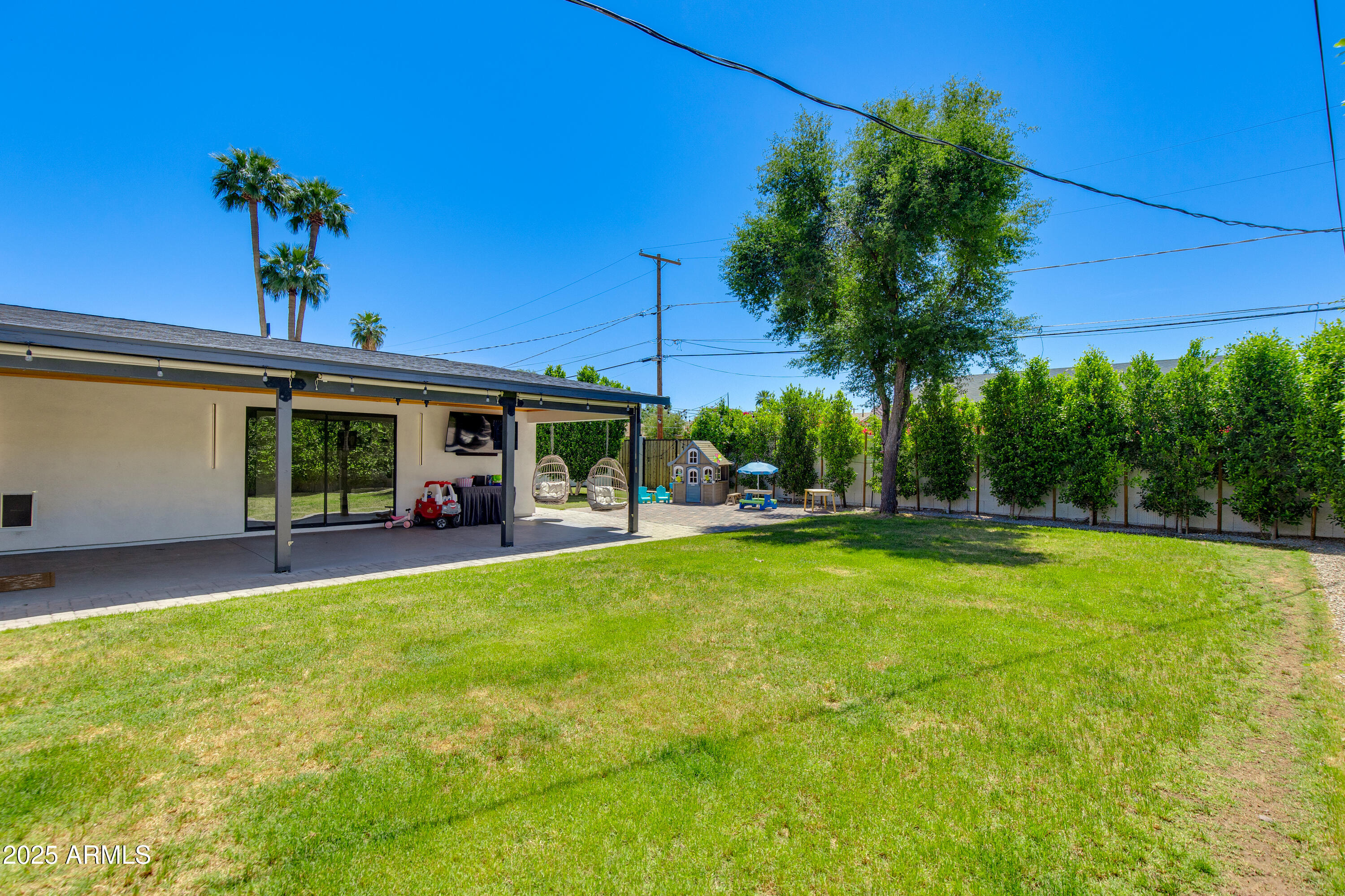 5425 E AVALON Drive