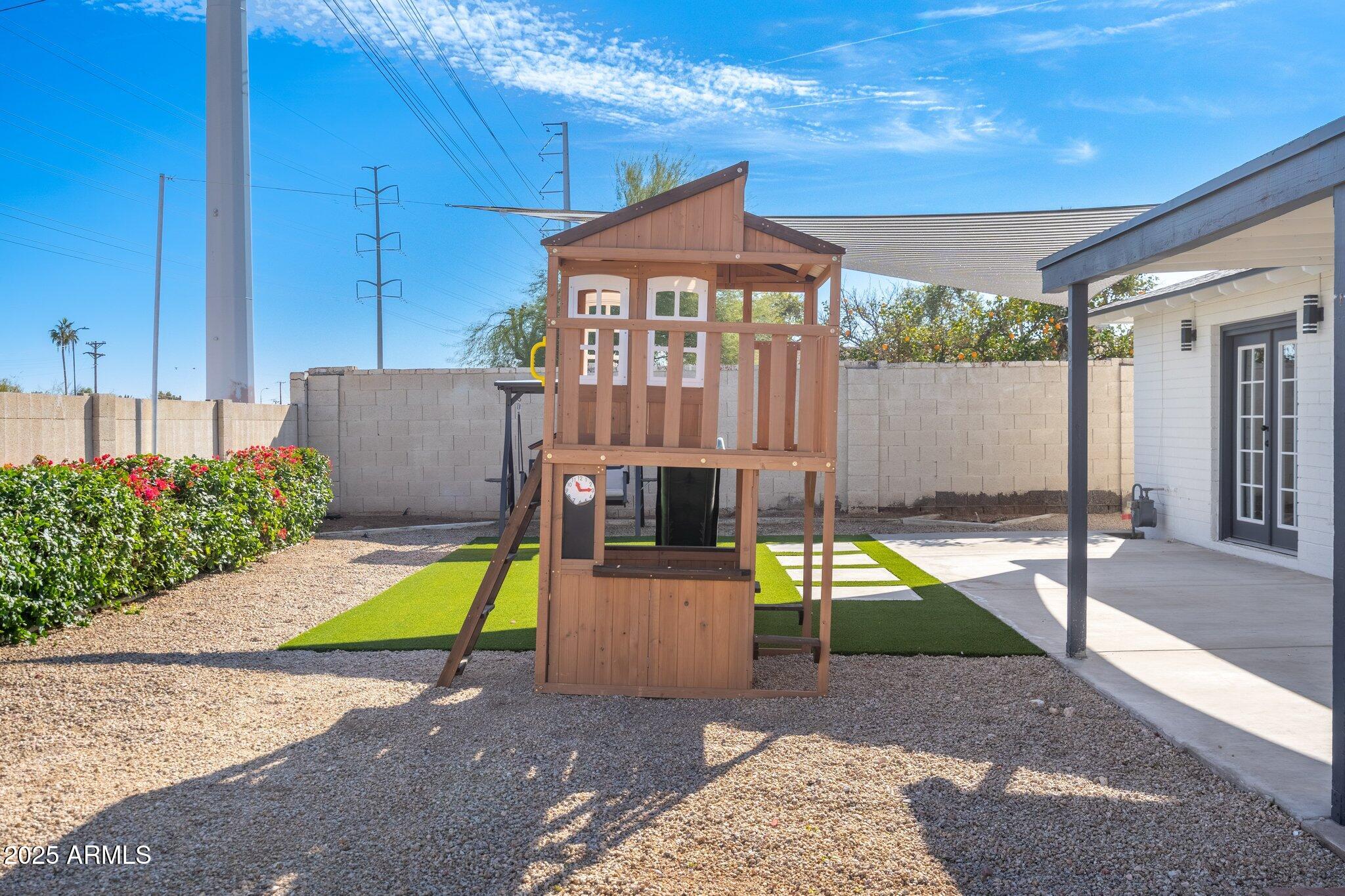 2313 N 66TH Street