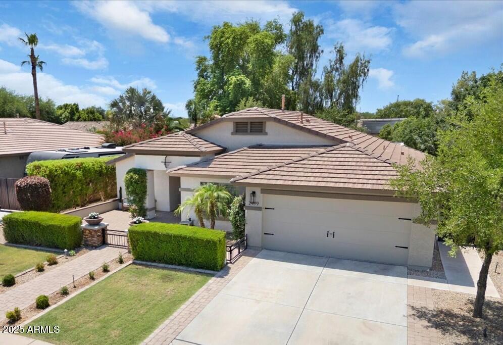 2499 E ERIE Court