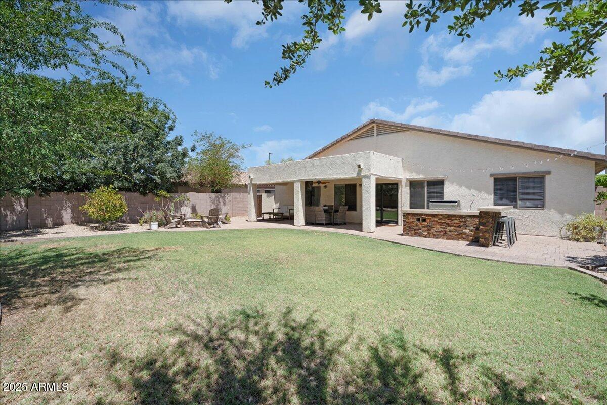 2499 E ERIE Court