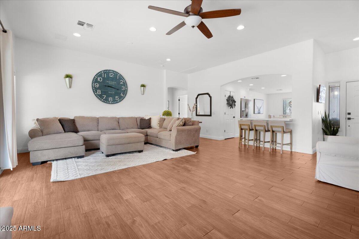2499 E ERIE Court