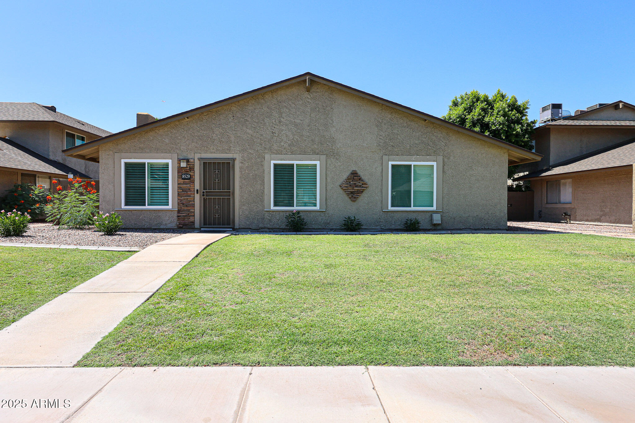 8531 E BELLEVIEW Street