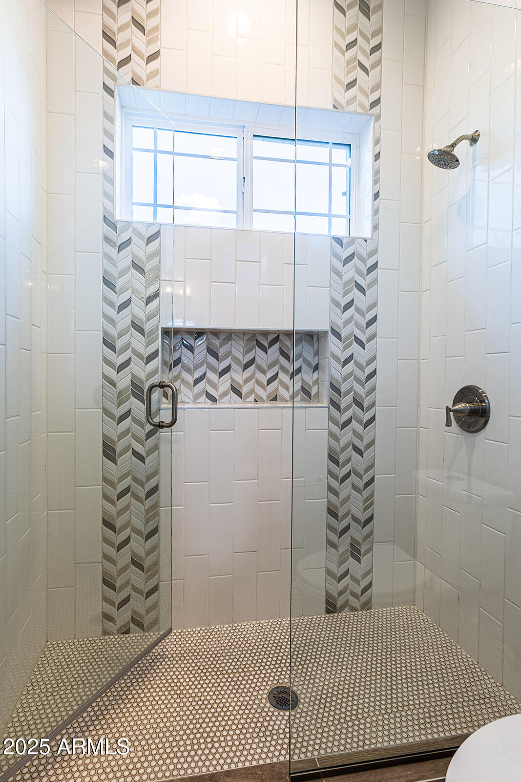 3801 E GLENROSA Avenue