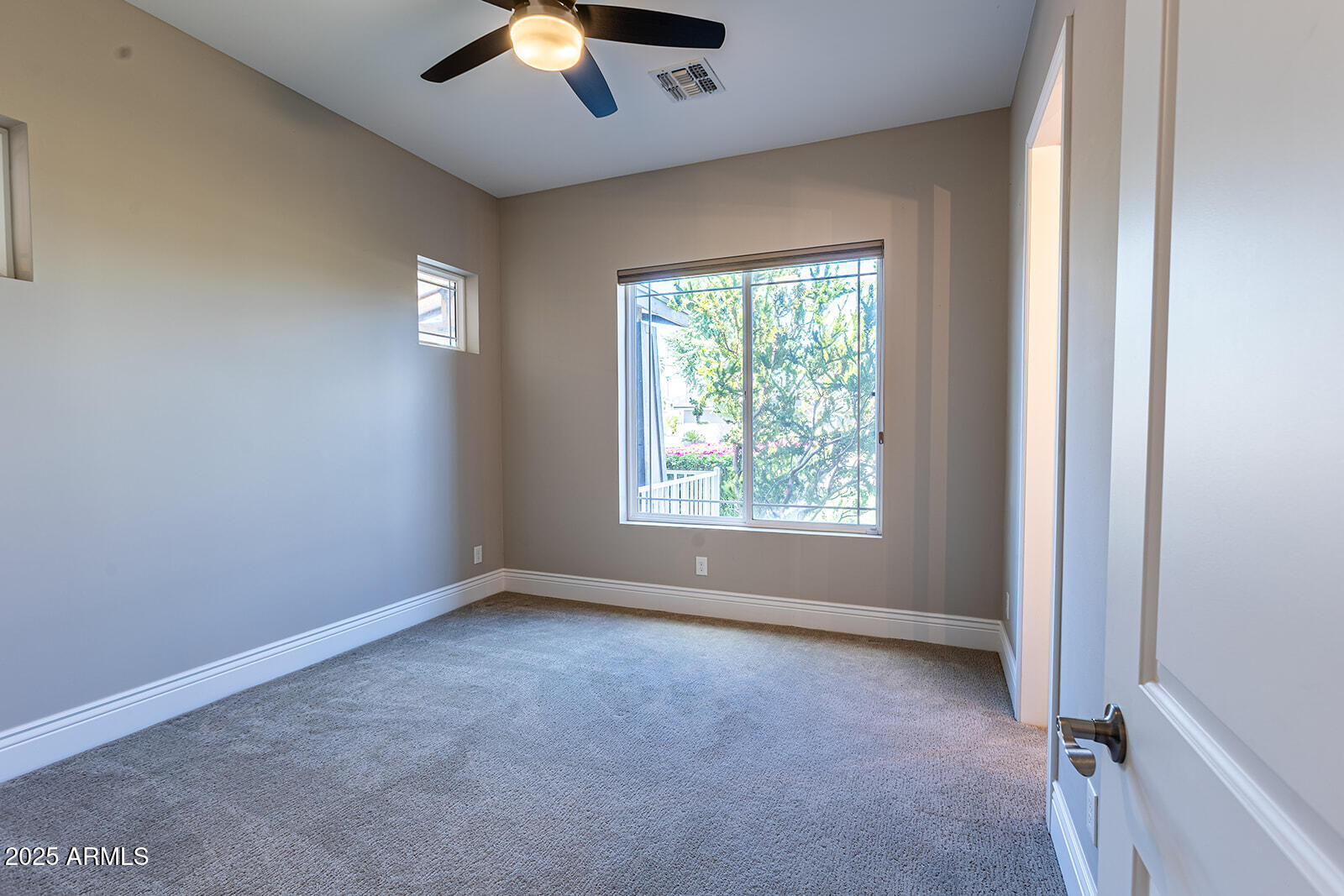 3801 E GLENROSA Avenue