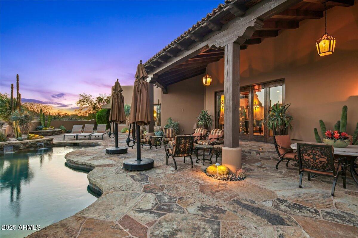 7311 E ARROYO HONDO Road