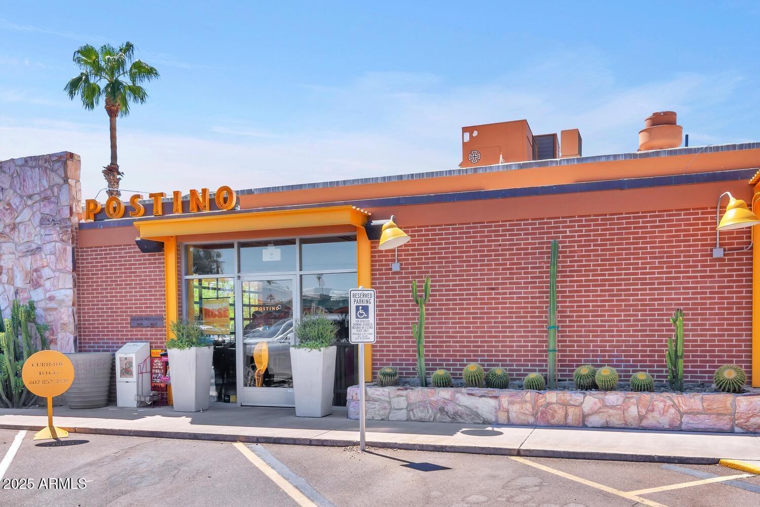 4027 E CAMPBELL Avenue