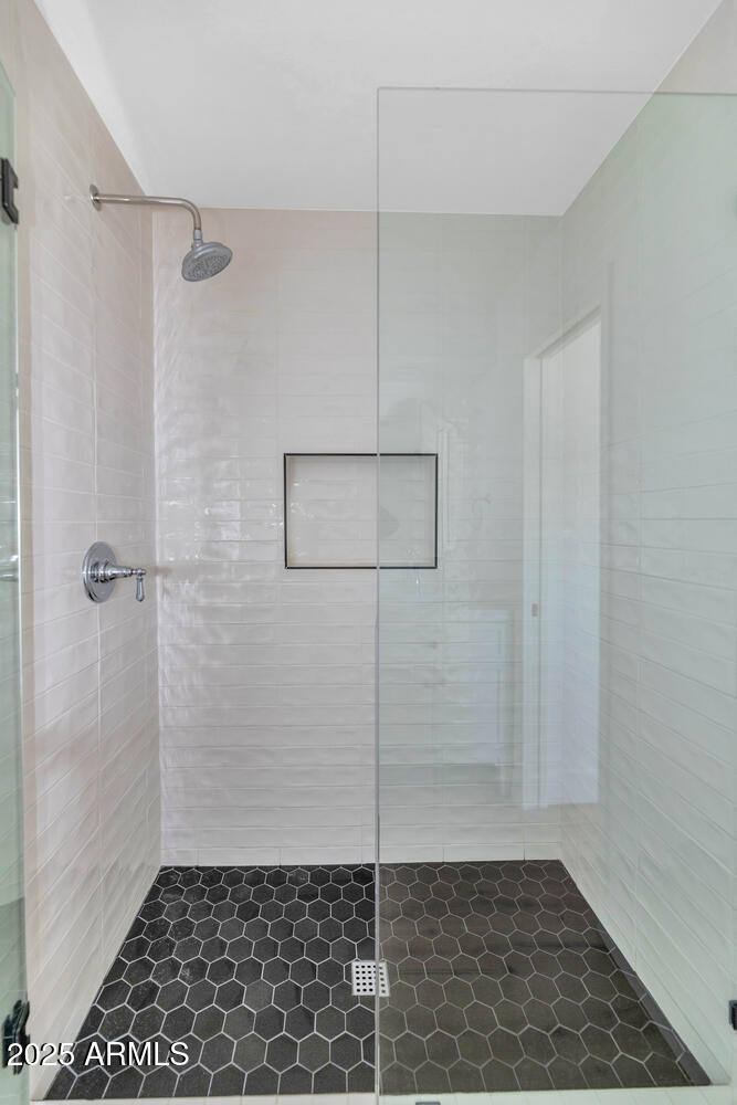 4027 E CAMPBELL Avenue