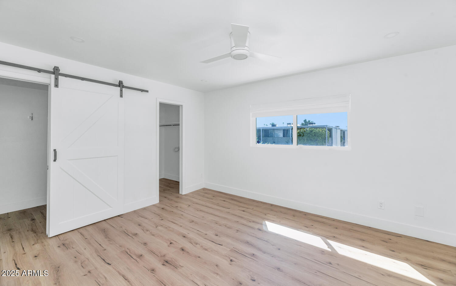 4027 E CAMPBELL Avenue